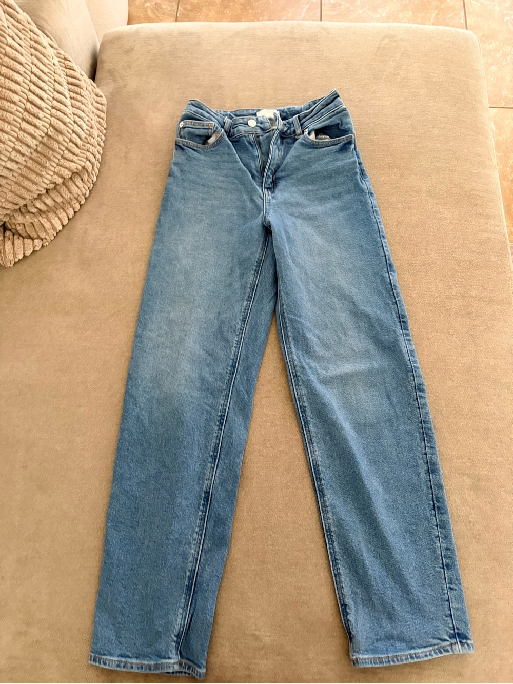 H&M Straight Leg Jeans in Light Blue Wash